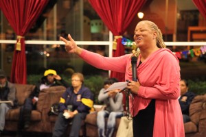 Olis Simmons Olis Simmons, executive director for Youth Uprising, feels that "people fell down on the job" by not placing enough resources into East Oakland, and not providing positive alternatives to sideshows. Her organization offers a number of professional and personal development programs.