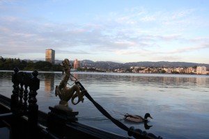 Lake_buildings