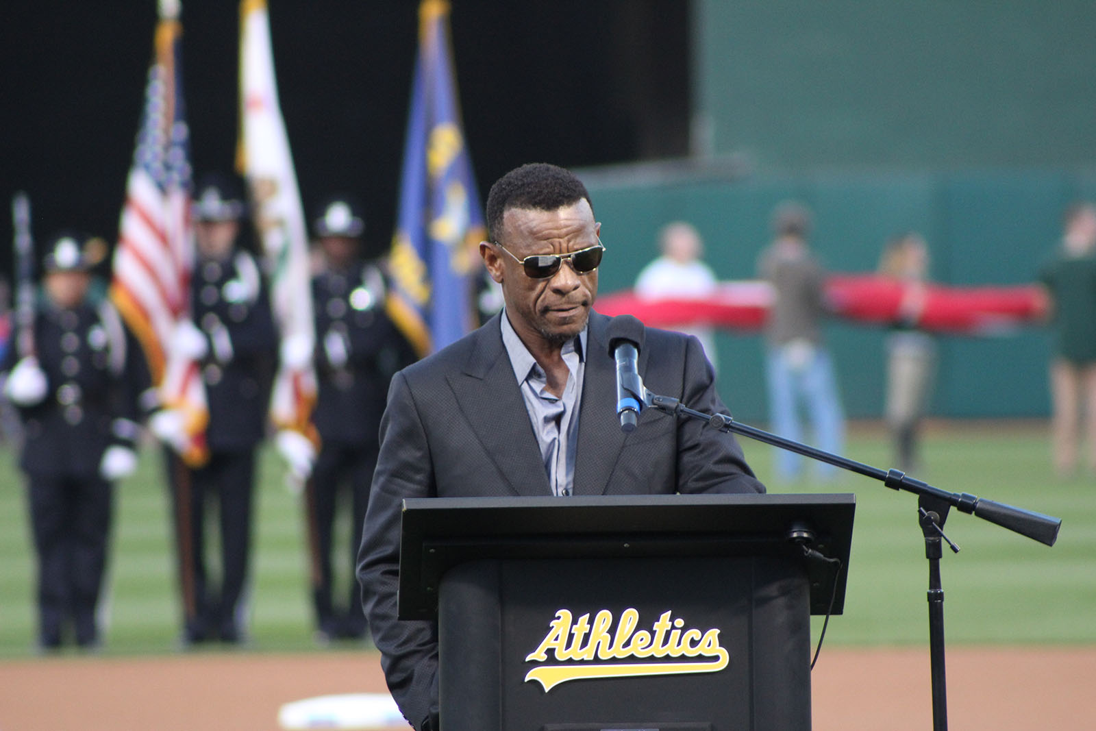 A's honor Rickey Henderson by naming field after Hall of Famer