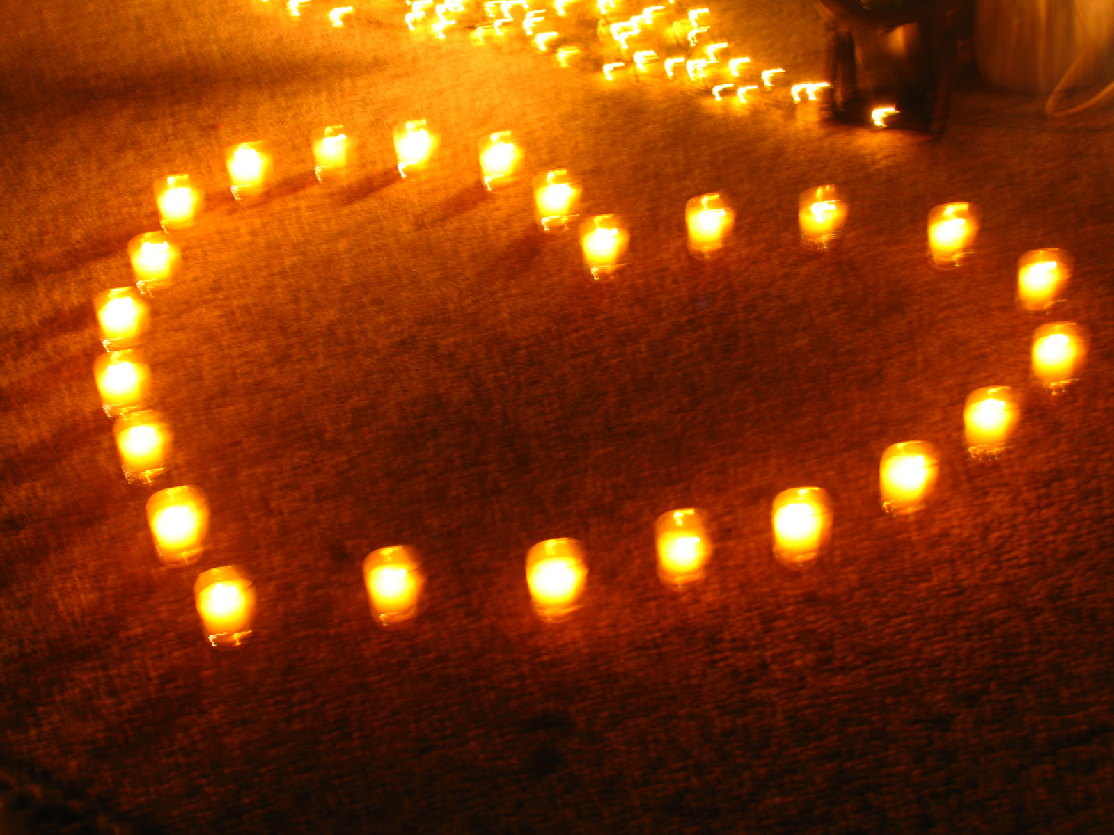 20091025_walk_candles Oakland North