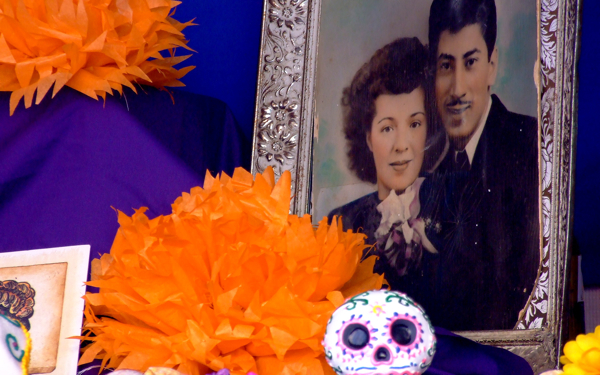 Photographs of los Muertos
