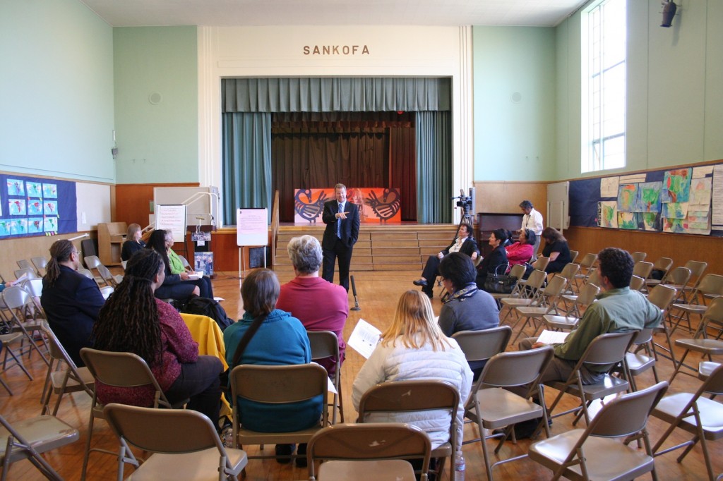 Oakland Unified School District superintendent Tony Smith talks with teachers at the Region One Teacher's Dialogue. The dialogue, which provides a forum for teachers to talk directly with the superintendent, was the third talk hosted this month.