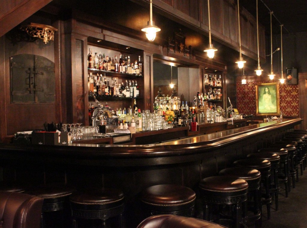 bar