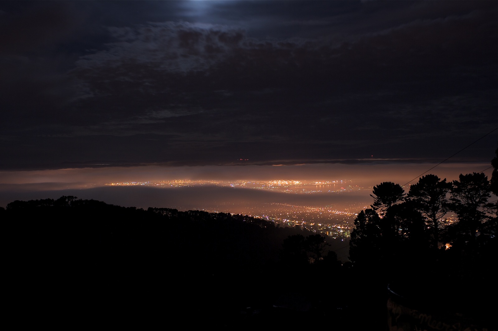 community-photo-of-the-week-foggy-night-oakland-north