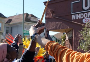 The Mixcoatl Anahuac Aztec Dancers led volunteers in traditional dances.