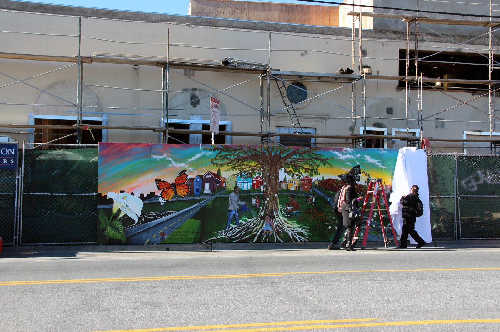 In West Oakland, the "Tree of Life" traveling mural project urges