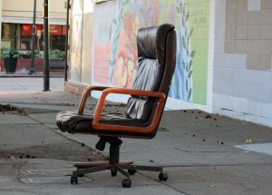 chair on sidewalk near macarthur redwood heights