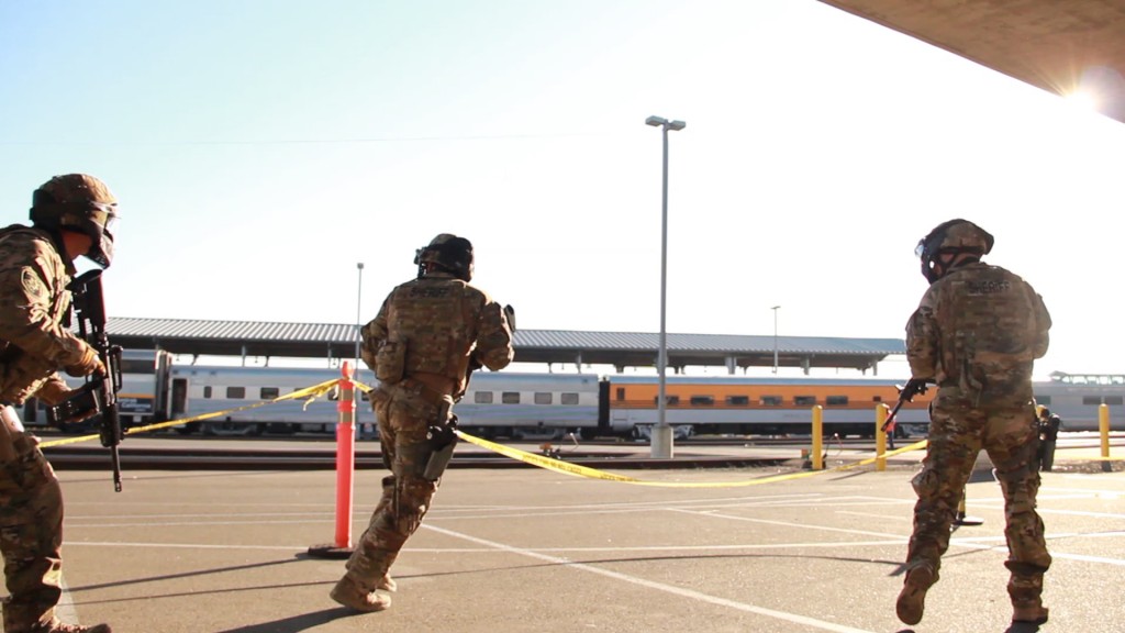 Alameda County Sheriff's Office SWAT Team participates in a training exercise during Urban Shield 2013. Photo by Jake Nicol.