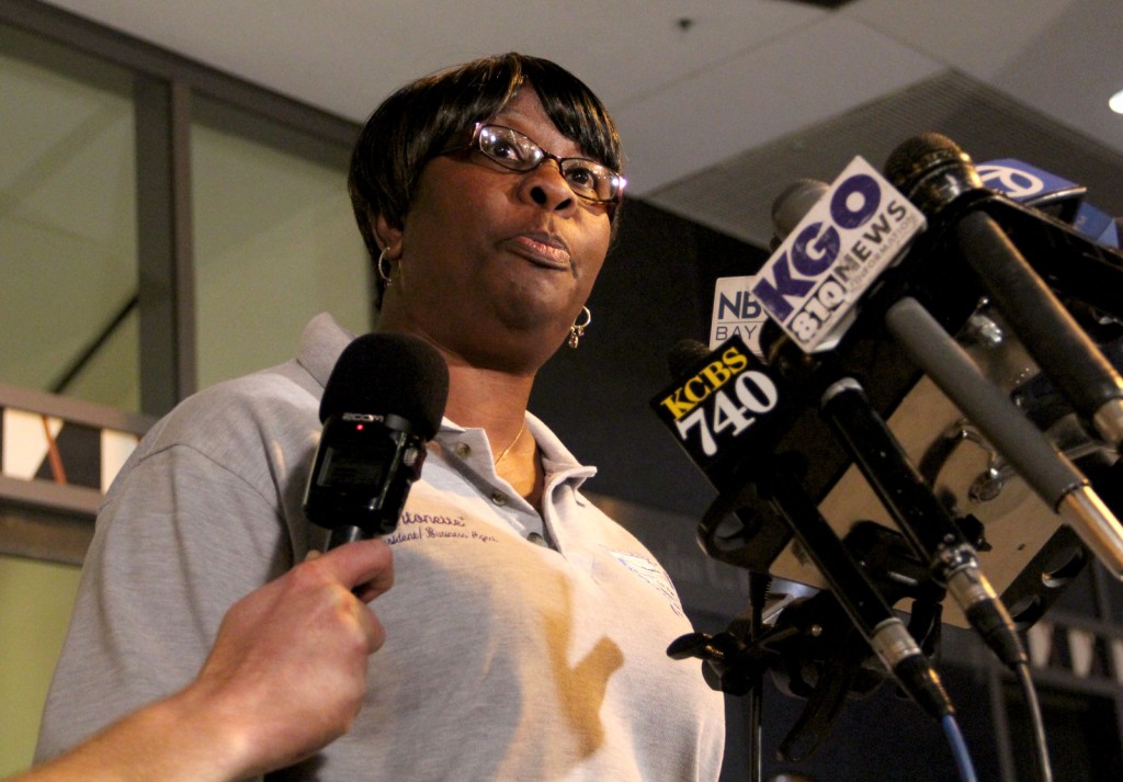 Antonette Bryant, ATU Local 1555 president, addresses the media during Tuesday night's negotiations. Photo credit: Jennifer Chaussee