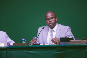 OUSD Superintendent Antwan Wilson addresses a crowd of Oakland citizens, teachers, parents and OEA members.