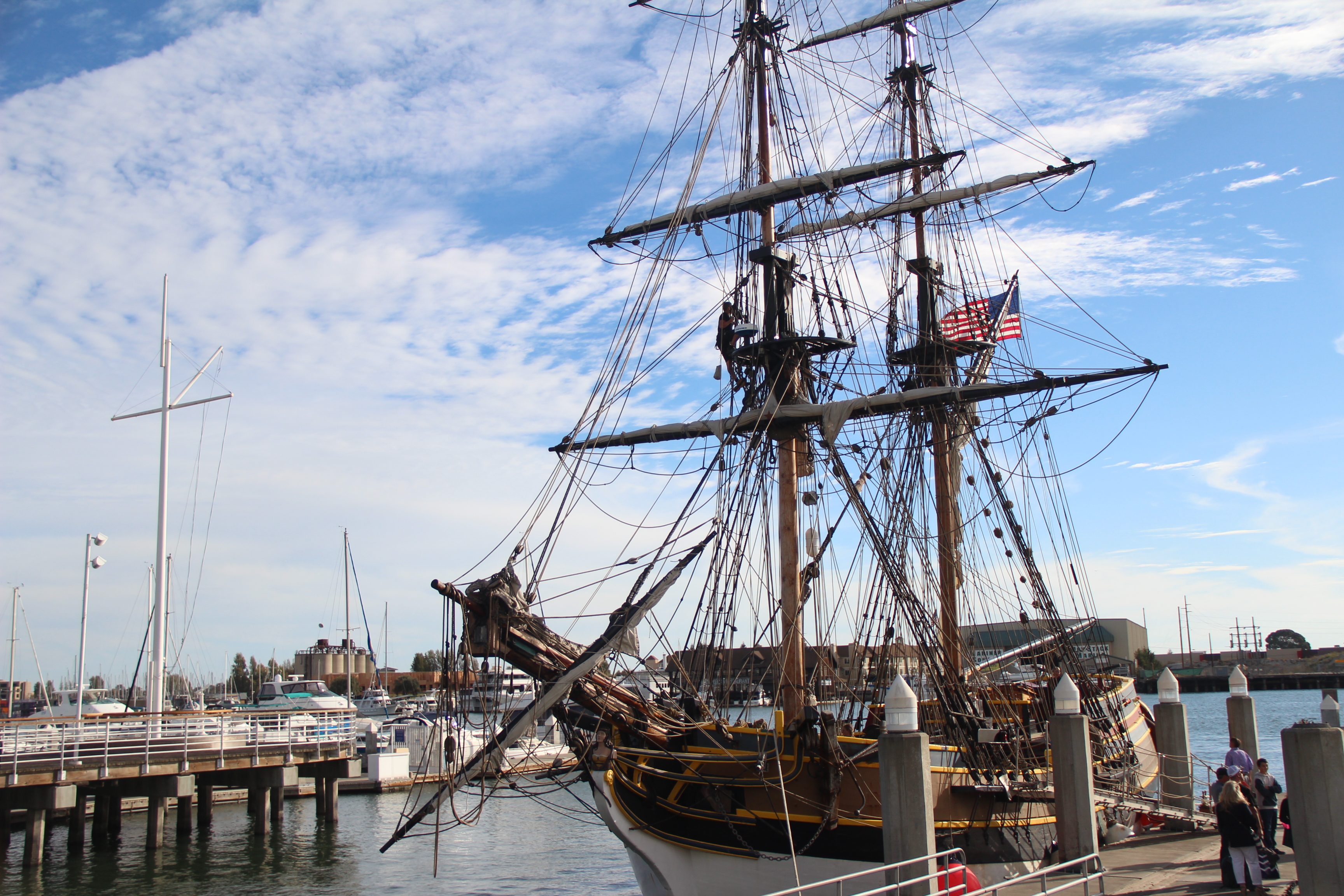 Historic Lady Washington tall ship sails into Oakland's Jack Historic Lady Washington tall ship sails into Oakland's Jack