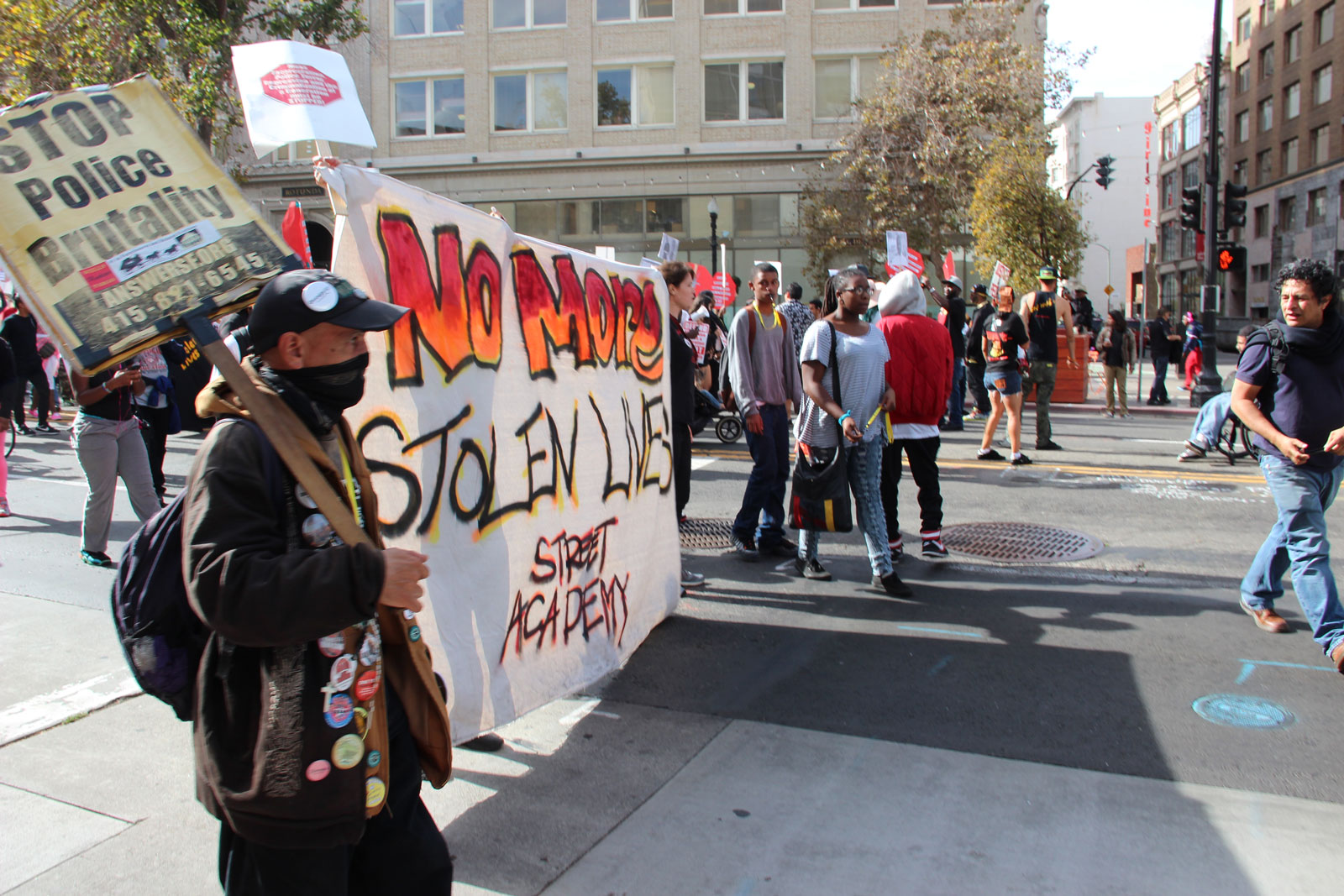 Protest against police violence draws hundreds to downtown Oakland ...