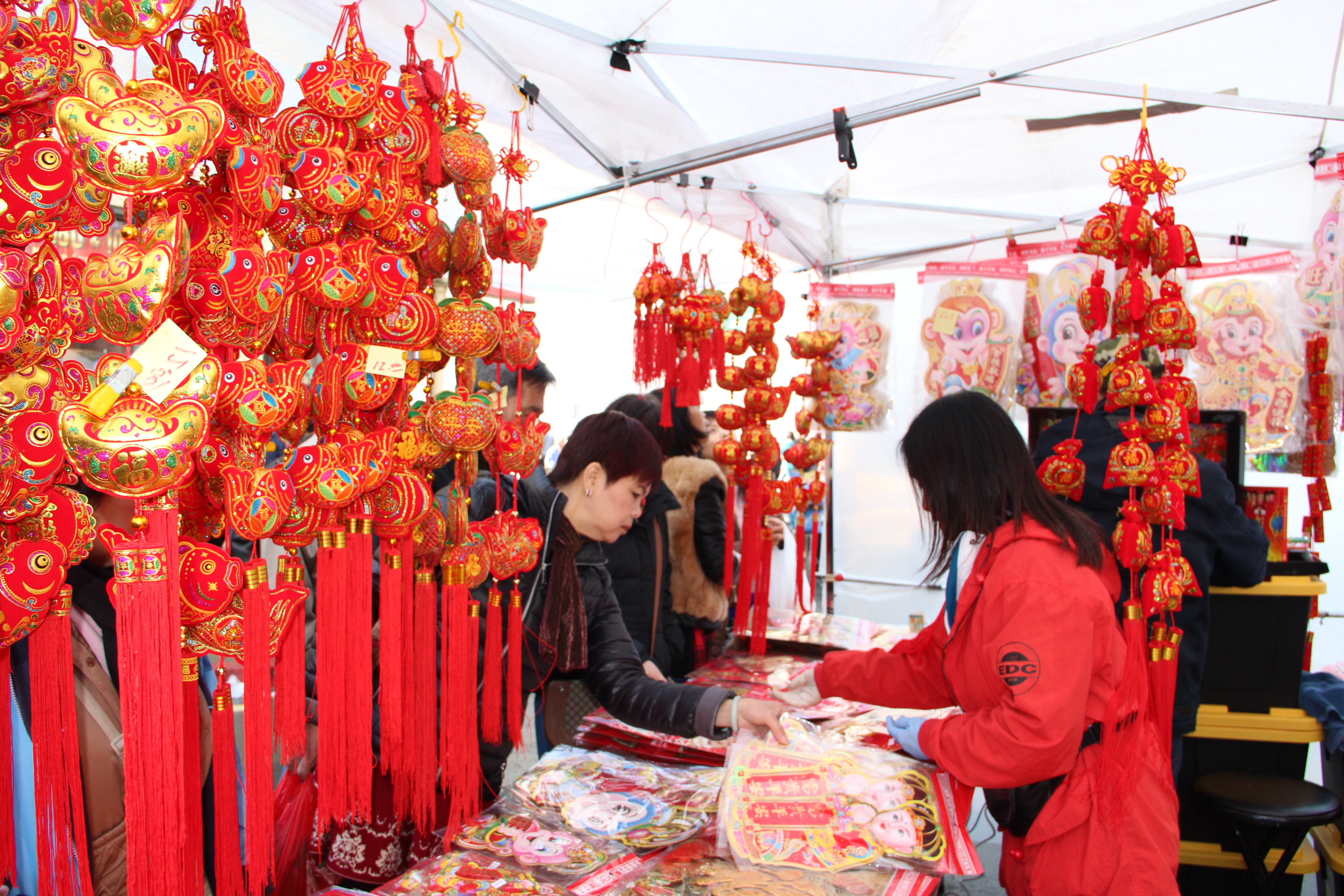 Annual Lunar New Year Bazaar held in Oakland's Chinatown Oakland North