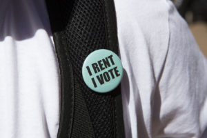 A pin worn by Camilo Sol Zamora.