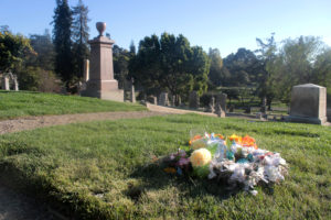 An LA Times article from 1987 titled "Income Lags : Plot Sales No Gold Mine for Cemeteries," (colon-placement error in the original) estimates that an acre can hold about 1,452 cemetery plots. Photo by Andrew Beale.