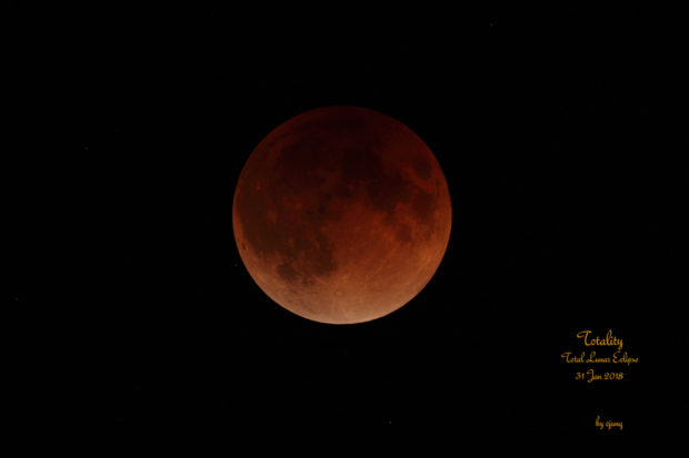 The Super Blood Blue Moon taken at the Chabot Space and Science Center. Photo by Conrad Jung