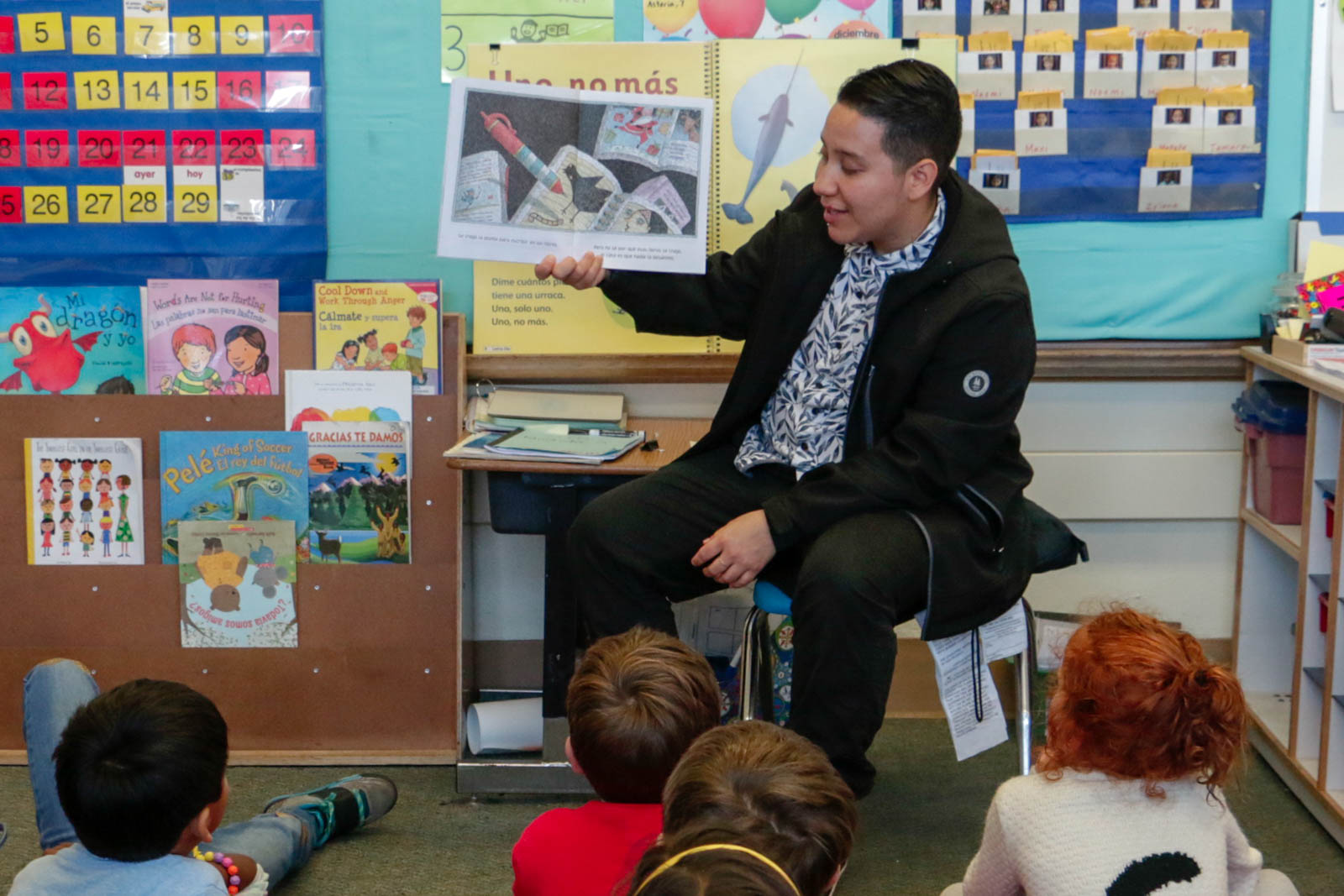 Kindergarten teacher writes bilingual children's book on ...