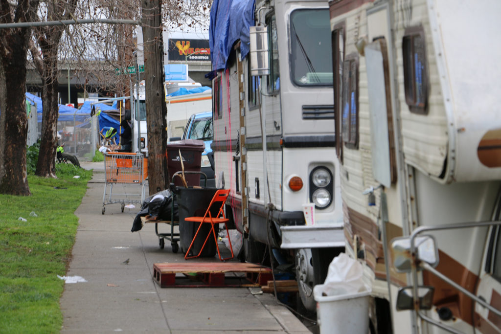 Rv Dwellers Can Park On Private Property In Residential Areas Under New Ordinance Oakland North Rv Dwellers Can Park On Private Property In Residential Areas Under New Ordinance Oakland North