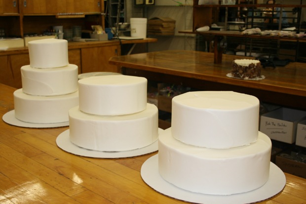 The late Neldam's bakery is reborn, with workers in charge ...