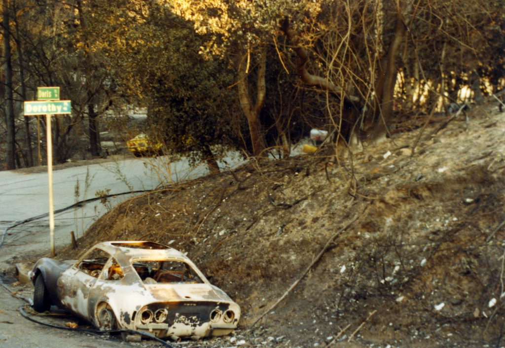 Oakland fire 30 years