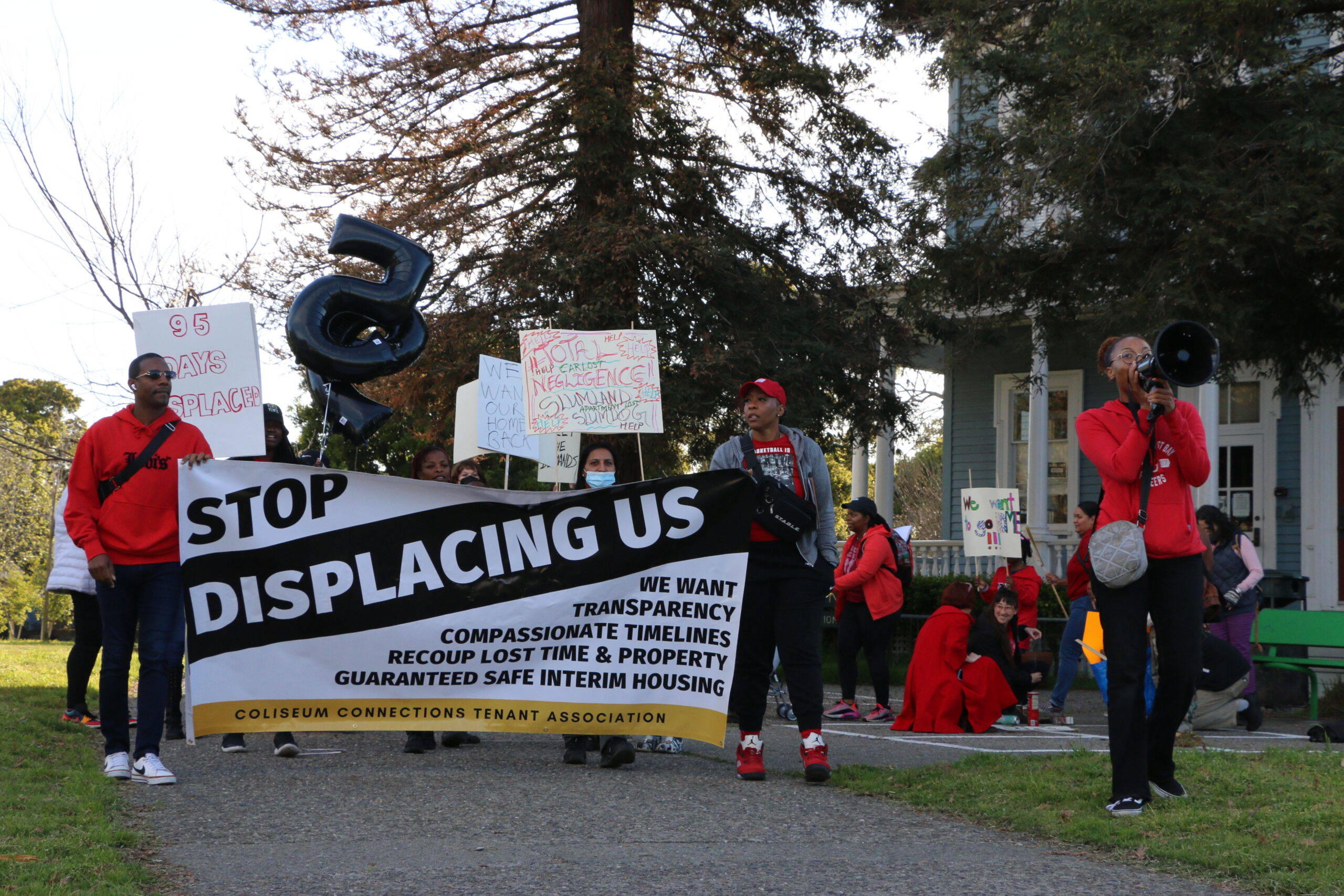 Displaced For Days Coliseum Connections Residents Demand Answers From City And Landlord