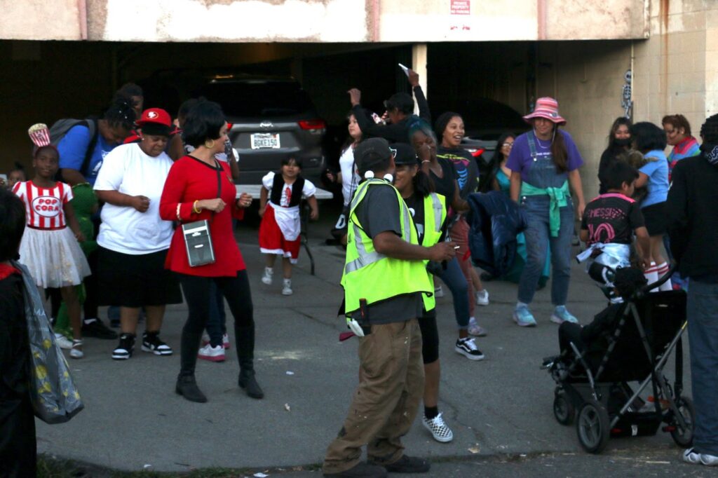 Residents work to bring trick or treat back to an Oakland neighborhood